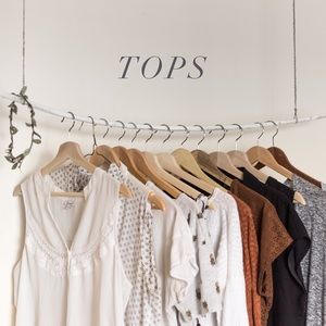 Women’s Tops & Sweaters